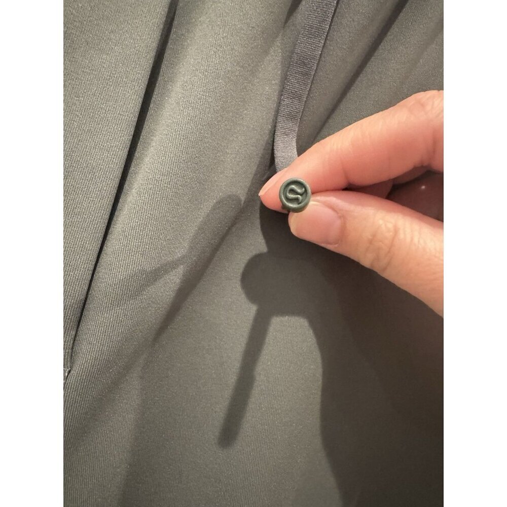Lululemon Tapered-Leg Mid-Rise Crop 25" *Luxtreme Dark Forest Size Medium - Picture 8 of 16